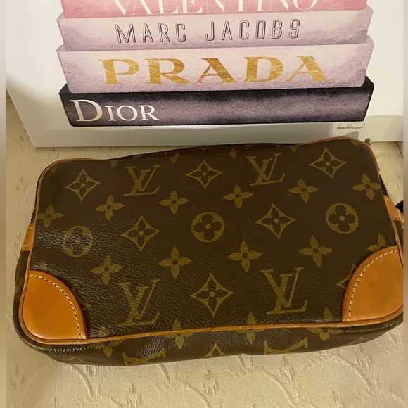 LOUIS VUITTON Marly Clutch Bag w/ COA, Dust Bag - Picture 7 of 14